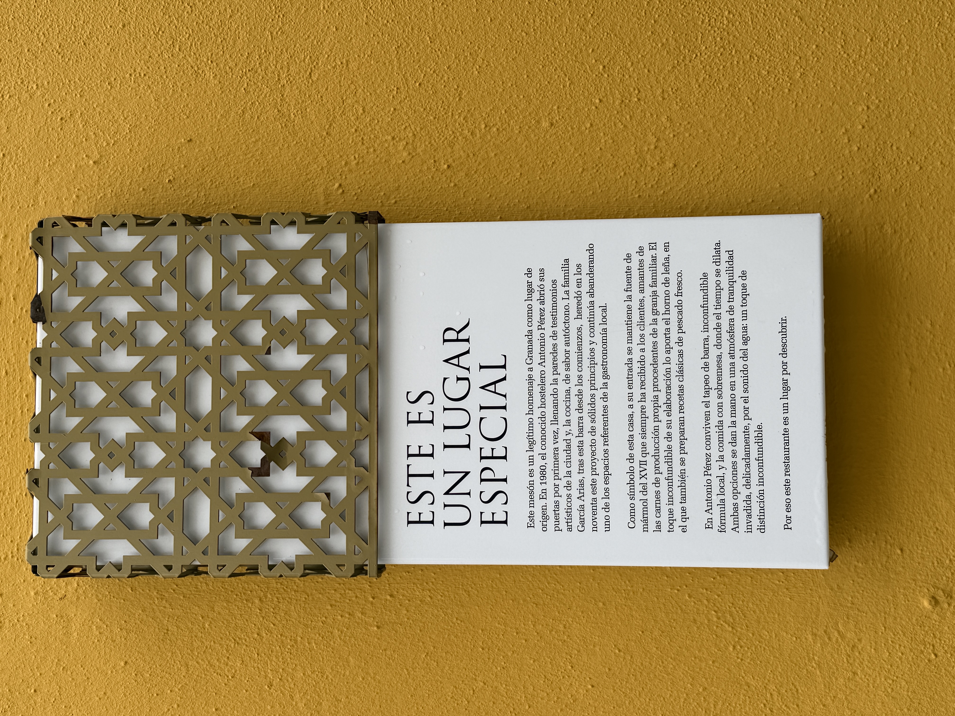 Exterior del restaurante Antonio Pérez en Granada